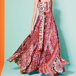 ALICE + OLIVIA Deonna Pleated Maxi Dress